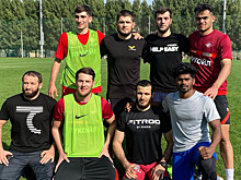 Чемпион UFC Хабиб Нурмагомедов провёл матч с футболистами «Спартака» Бакаевым, Джикией, Уруновым