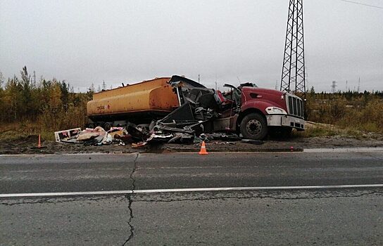 На трассе Сургут-Салехард водитель на большегрузе улетел в кювет