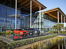 Jaguar Land Rover теряет по 100 тысяч покупателей в год. И вот почему