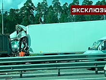 В Балашихе в смертельное ДТП попали четыре грузовика и легковушка
