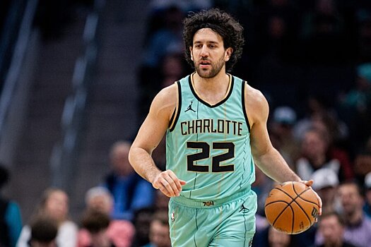 Василие Мицич рассказал, какие клубы интересовались им этим летом