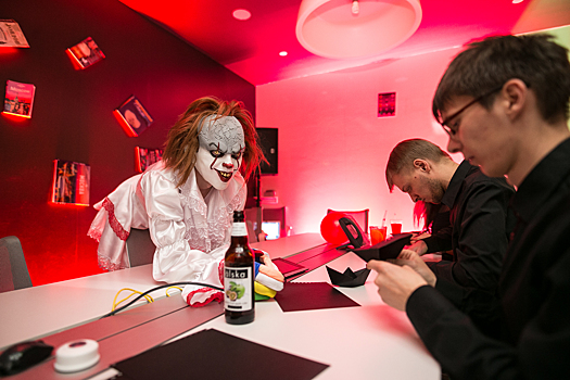 Фото: как российские компании отпраздновали Хэллоуин