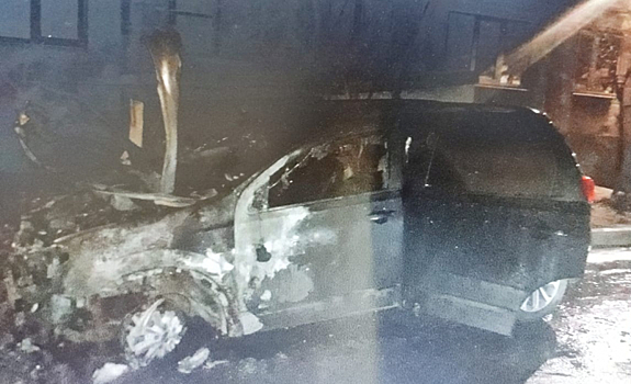 Беловчанин сжег автомобиль жены бывшего сокамерника из-за мести