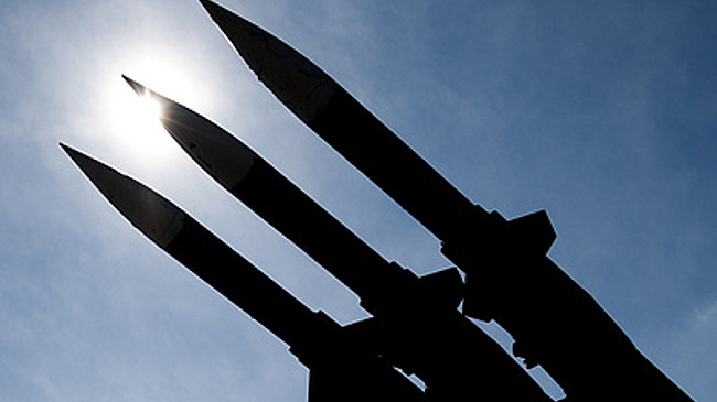 Повреждение объектов в Махачкале и 33 БПЛА. Последствия атаки на регионы РФ