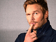 Крис Пратт попросил Криса Хемсворта сократить тренировки и поправиться