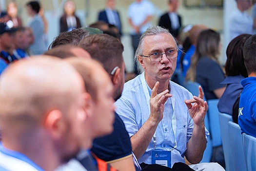 В Госдуму внесен законопроект об аттестации для гидов-переводчиков языка жестов