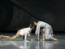 В "Геликон-опере" теперь танцуют