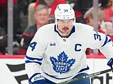 Мэттьюс забил «Тампе» в пустые ворота – 413-й гол в 653 играх в НХЛ. Он делит 99-е место в списке лучших снайперов лиги с Кесселом, Ангером и Маклином