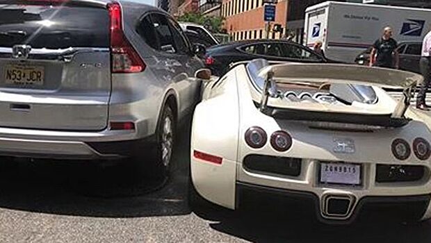 Bugatti за 130 миллионов рублей разбили сразу после покупки