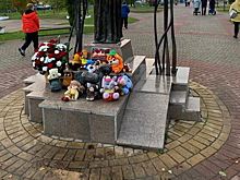 В Калуге появились два народных мемориала в память о погибших в Ижевске