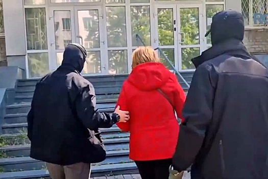 Дончанка заявила на допросе ФСБ, что шпионила за российскими военными бесплатно