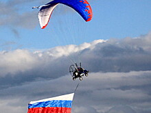 Конюхов и Потапкин установили рекорд беспосадочного полета на мотопараплане