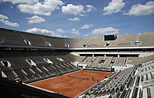 Организаторы Roland Garros проведут турнир с ограничениями по количеству зрителей