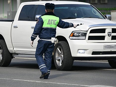 Жириновский предложил конфисковать автомобили после ста нарушений ПДД