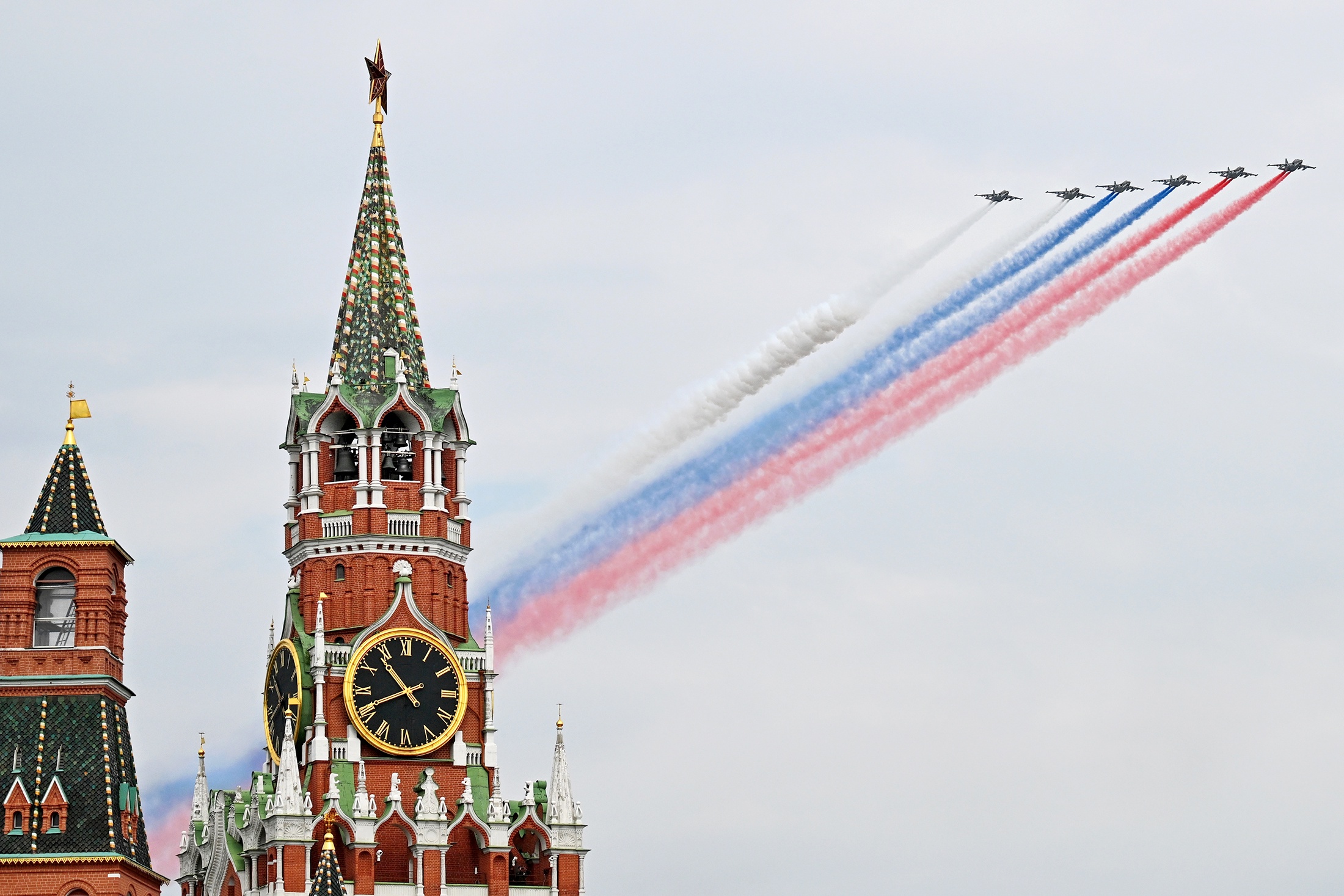 Кремль: Парад в Москве пройдет в ранее объявленном Минобороны формате