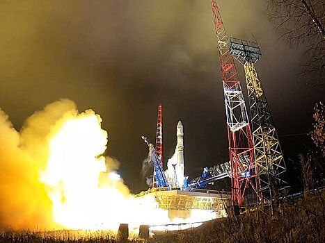 Ракету "Союз-2.1в" запустили с космодрома Плесецк со спутником в интересах Минобороны РФ