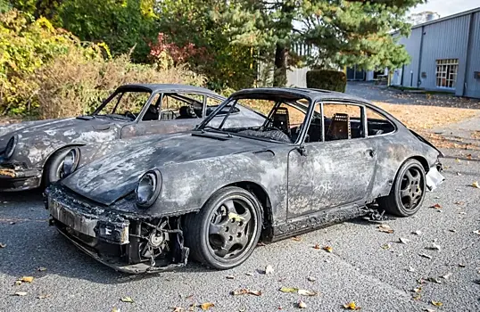 Обугленный Porsche 911 купили за 17 000 долларов