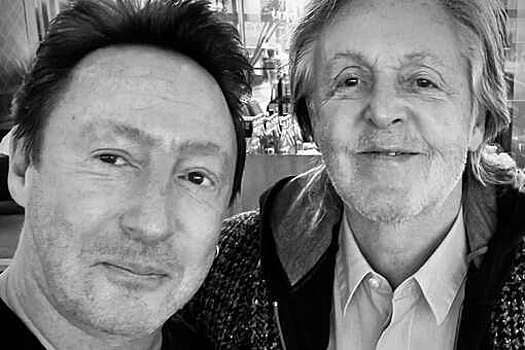 Пол Маккартни случайно встретил сына Джона Леннона в аэропорту