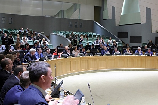 «Единая Россия» – минус два мандата, а шансы оппозиции возросли. Как Тюмень избирала думу