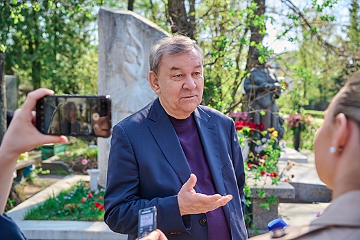 Владимир Урин и Константин Хабенский приняли участие в первой акции "Культура памяти"