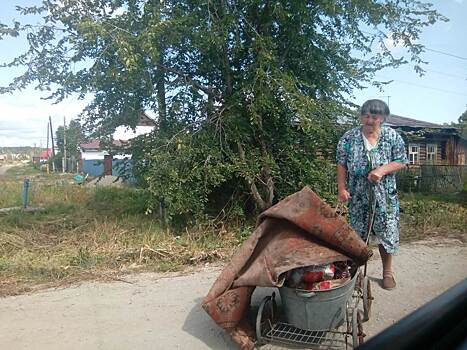 Жители частного сектора Чебаркуля жалуются на невывоз мусора, регоператор винит мэрию