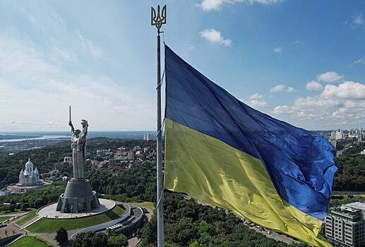 На Украине обвинили Запад в росте военных расходов Киева