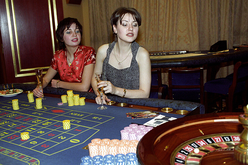 Казино «Корона» на Новом Арбате, 2001 год