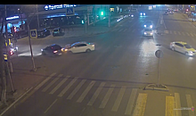 ДТП с 3 автомобилями в центре Волгограда попало на видео