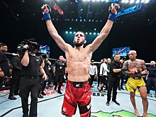 UFC 294: Махачев нокаутировал Волкановски, Чимаев победил Усмана