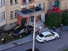В Сарове водитель потерял сознание и врезался в жилой дом. Видео