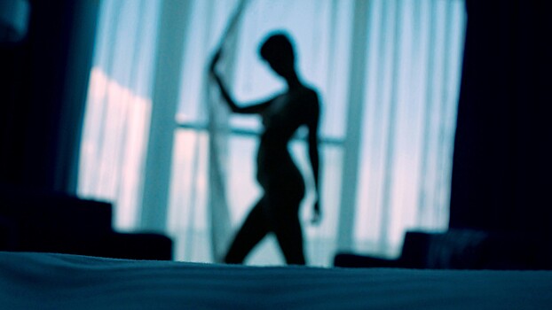 Скандальная порномодель решила устроить вечер бесплатного секса для всех желающих