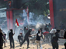 РИА: из-за протестов в Джакарте критически повреждена инфраструктура