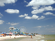 Смогут ли пляжи Азовского моря забрать туристов у Крыма и Сочи?