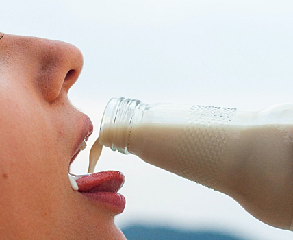 Российский терапевт предупредила о риске развития рака из-за употребления молока