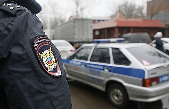 На фабрике в Москве захватили заложников
