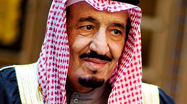 Трампа уличили в поклоне королю Саудовской Аравии