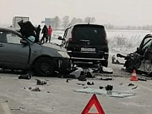 Под Новосибирском в тройном ДТП погибла женщина