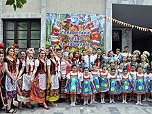 "Славянский базар" в Ташкенте: "Калинка", сиртаки и хлебосольный стол