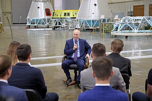 Путин пообещал подумать над льготной ипотекой для сотрудников космической отрасли