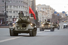 Кокошники, танки и «синие птицы»: в Челябинске прошла генеральная репетиция парада Победы