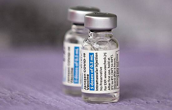 Одна из вакцин от COVID-19 оказалась причиной тяжелых заболеваний