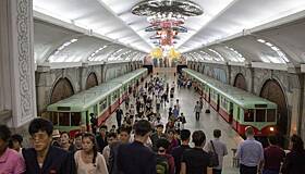 Турист описал поездку на поезде по КНДР фразой «альтернативная реальность»