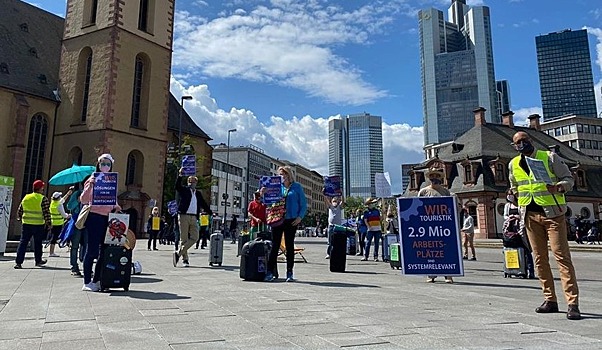 «Как бы хуже не стало». В турбизнесе обсуждают перспективы митингов