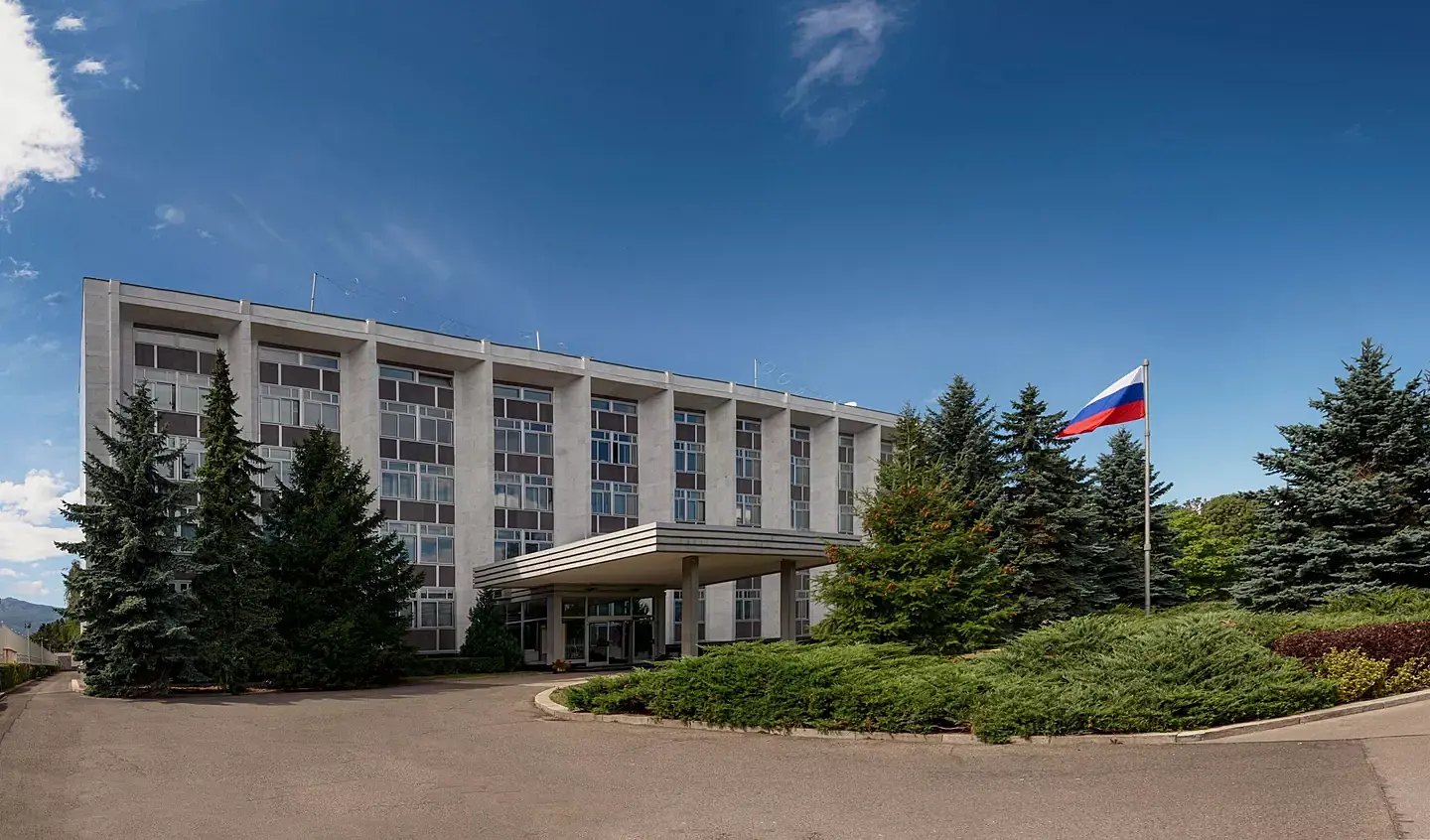 Правительство Болгарии заблокировало перевод посольству РФ на $890 млн