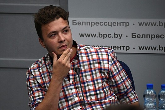 Участие Протасевича в «Азове» проверят в ДНР
