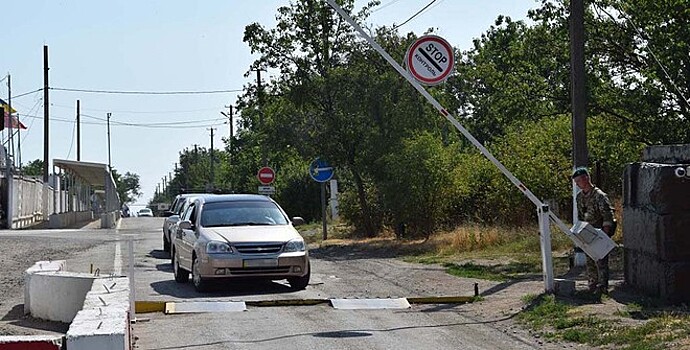 Женщина получила огнестрельное ранение на КПП «Майорск» в Донбассе
