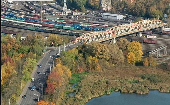 Алиханов поручил ускорить ремонт моста на Киевской в Калининграде