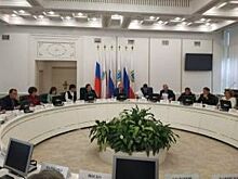 Чиновники удали журналистов с "горячего" заседания по зарплатным долгам