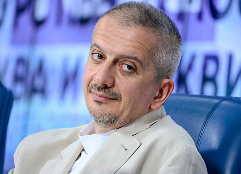 Богомолов стал ректором МХАТа: назначение режиссера одобрили не все