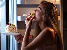 Назван способ, который поможет восстановиться после переедания